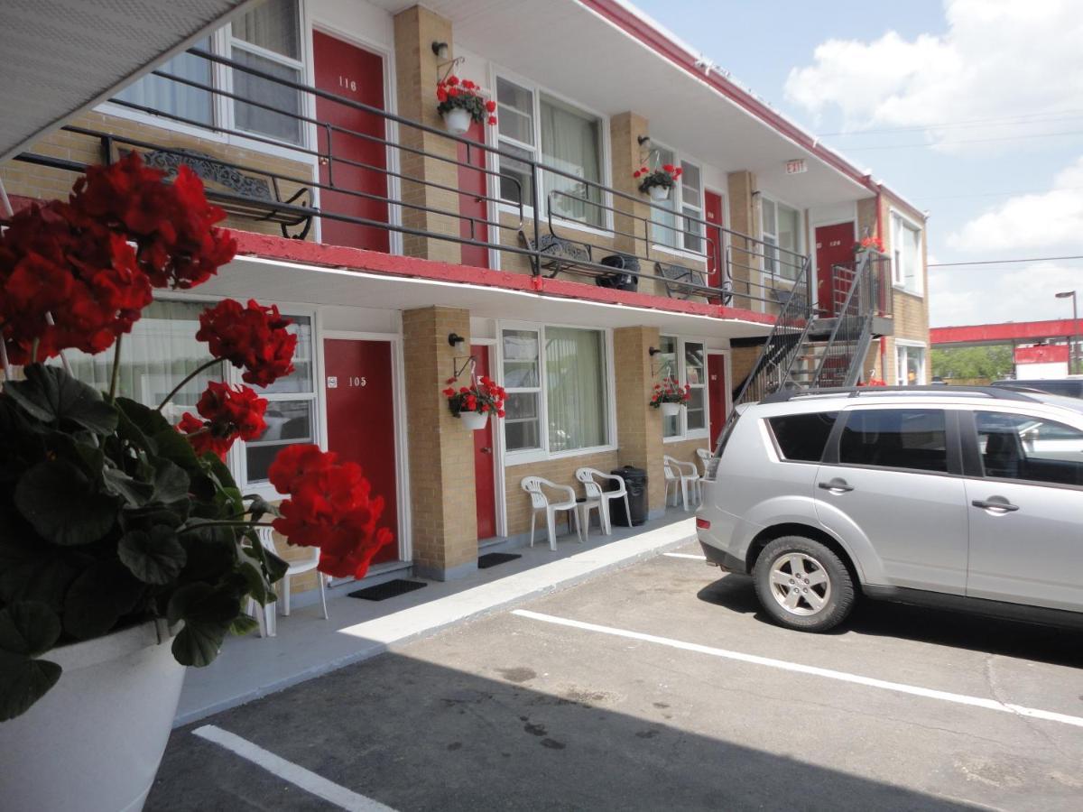 Imperial Fireside Inn Съдбъри Екстериор снимка
