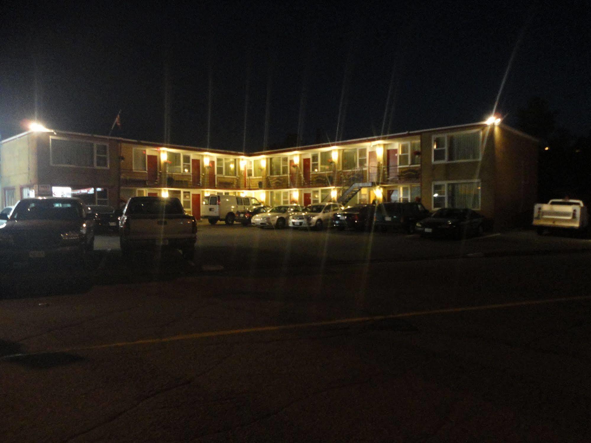 Imperial Fireside Inn Съдбъри Екстериор снимка