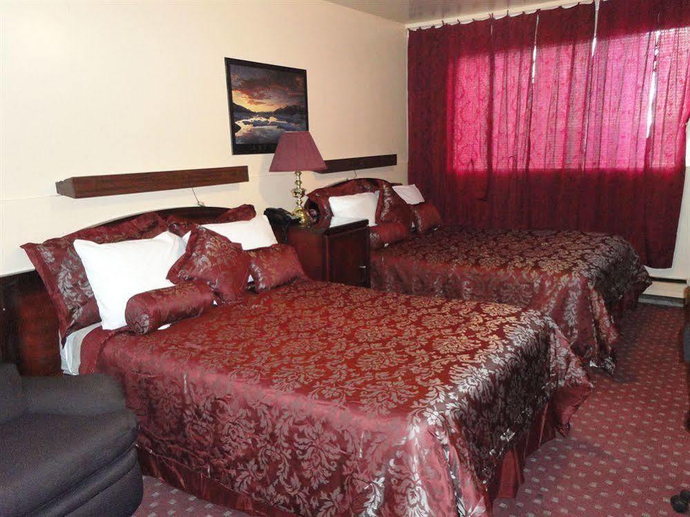 Imperial Fireside Inn Съдбъри Екстериор снимка