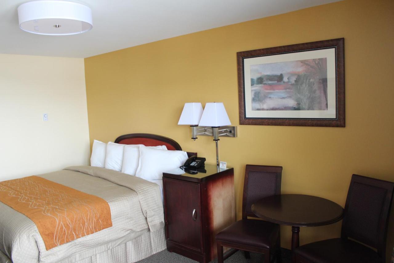 Imperial Fireside Inn Съдбъри Екстериор снимка