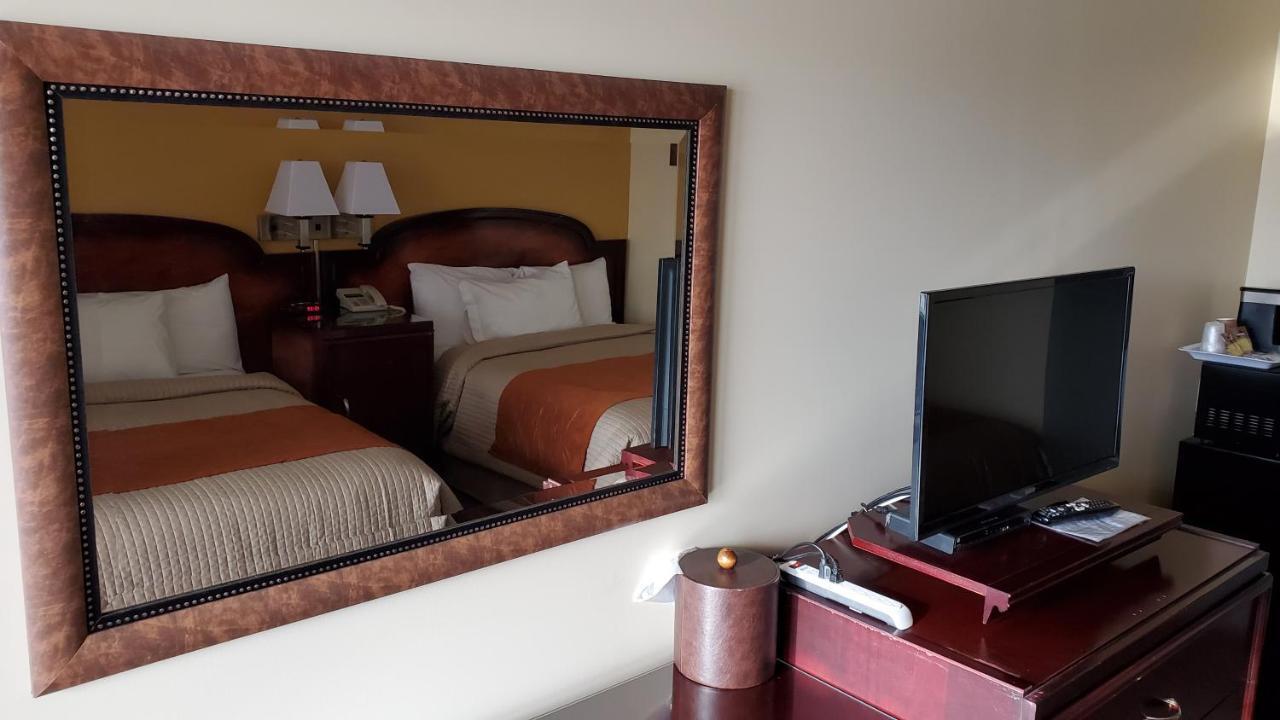 Imperial Fireside Inn Съдбъри Екстериор снимка